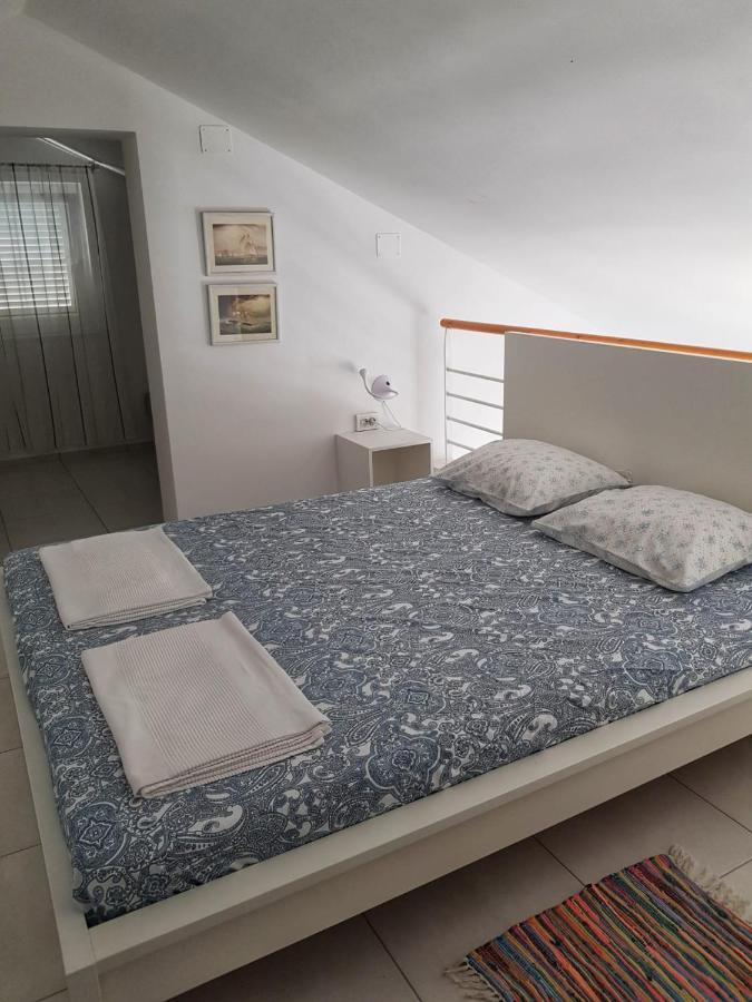 Apartmani Vrancic Mandre Bagian luar foto