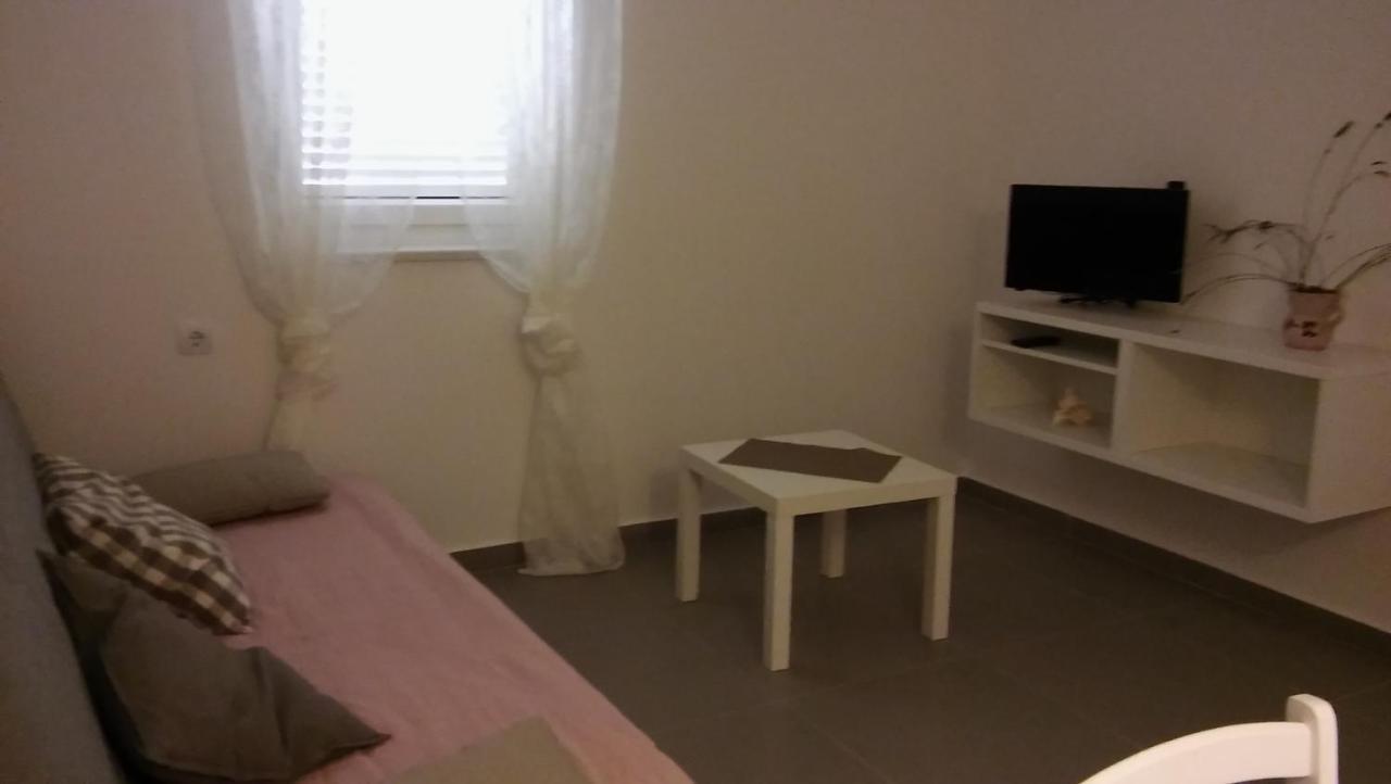 Apartmani Vrancic Mandre Bagian luar foto